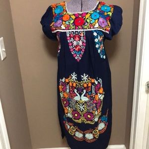 Mexican embroidered small/medium cotton dress. GORGEOUS